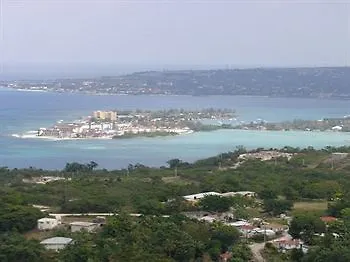 Paradise Clarridge View Montego Bay Szálloda