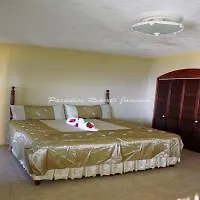 *** Hotel Paradise Clarridge View Montego Bay Jamaika